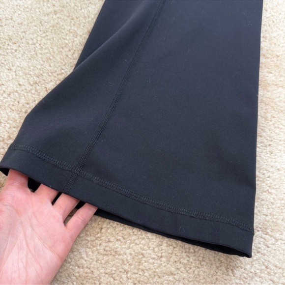 Lululemon Groove Pant III Black Flare High Rise
Yoga Pants Nulu Size 8 reg H6#2 - Picture 7 of 16